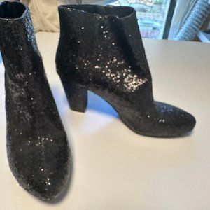 Sparkle/Glitter heeled BCBG bootie, size 9 1/2